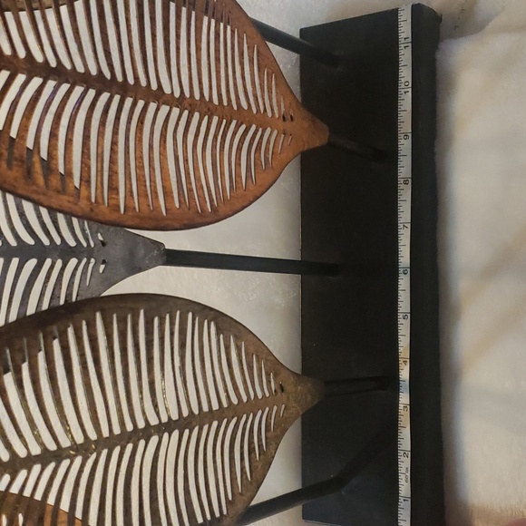 Metal table decor - Picture 2 of 4